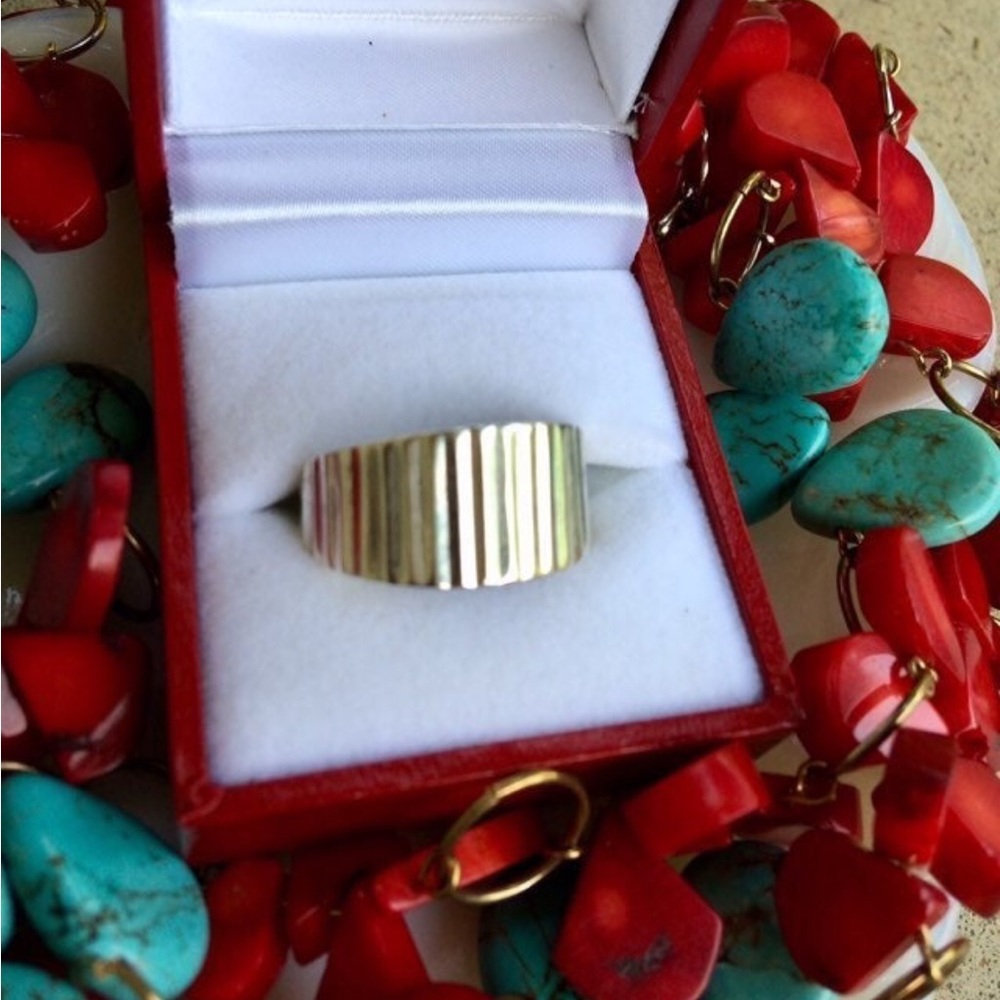 O.C. Tanner 925 Ribbed Ring - Picture 2 of 4